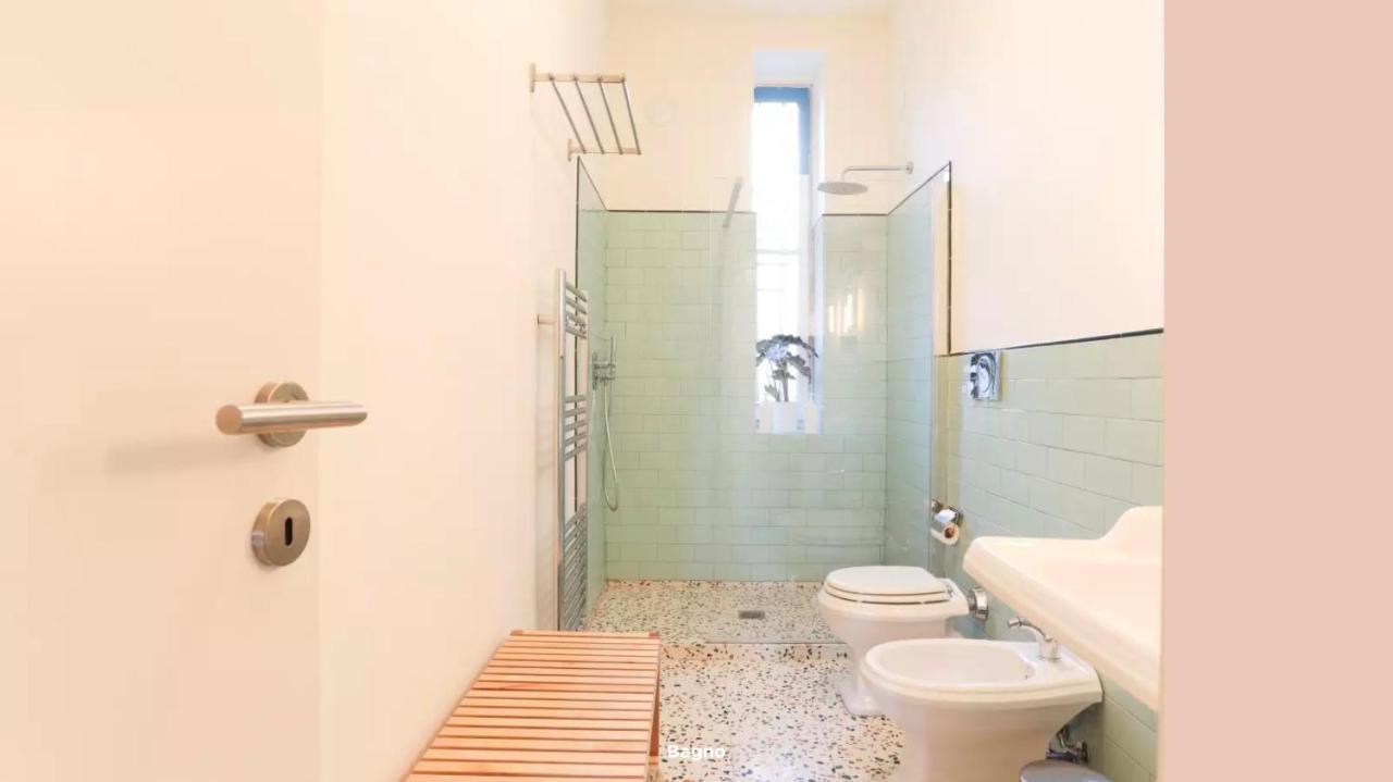 Apartment Secret Garden In The Heart Of Isola *